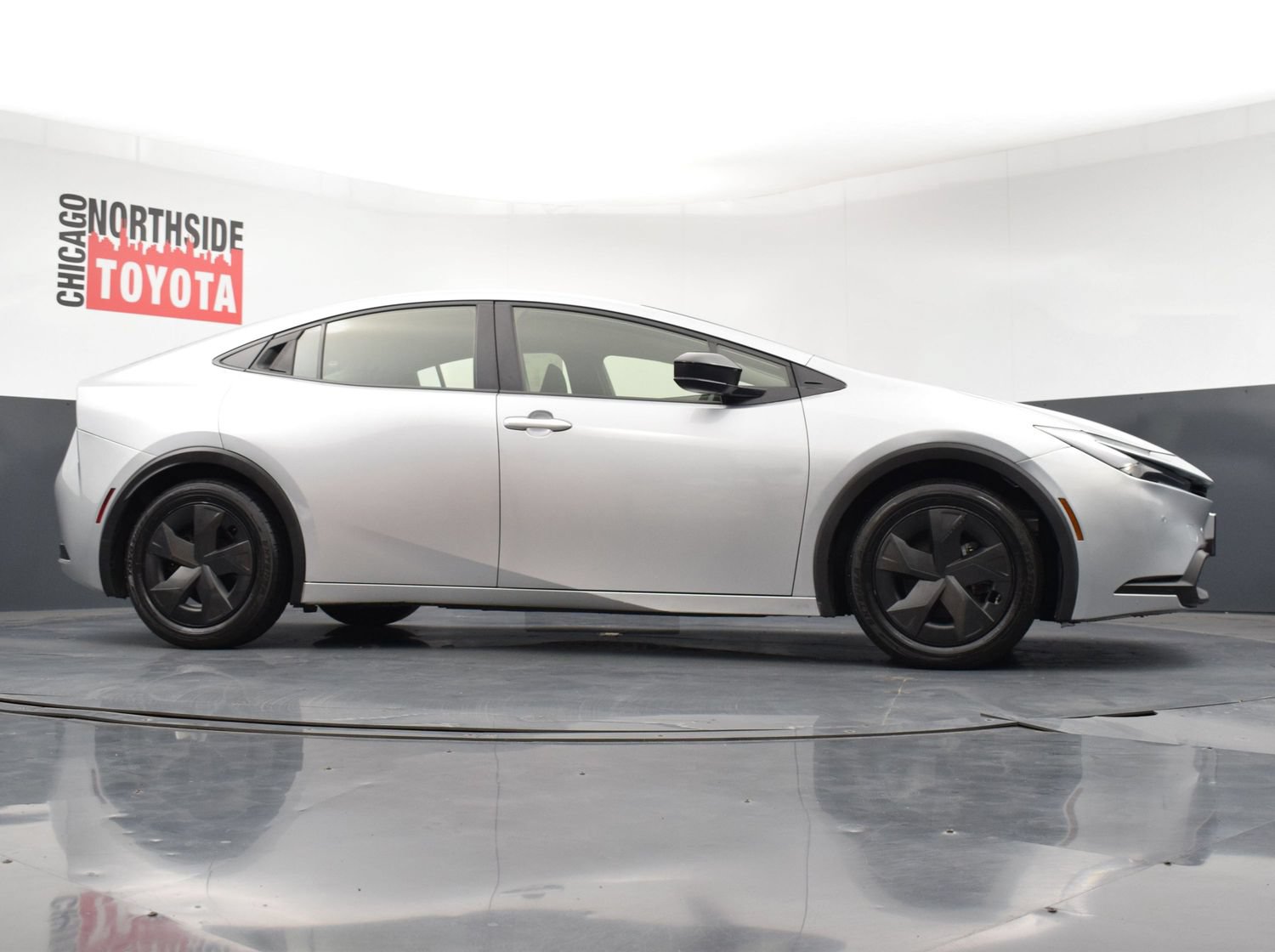Used 2023 Toyota Prius LE FWD image 27