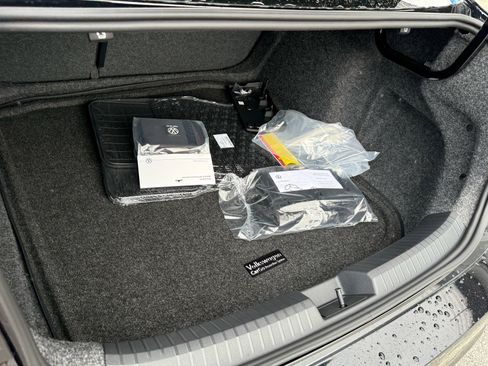 New 2026 Volkswagen Jetta SE image 11