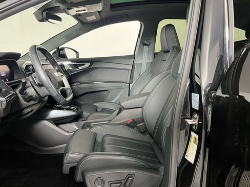 Used 2023 Audi Q4 e-tron Premium Plus w/ Premium Plus image 21