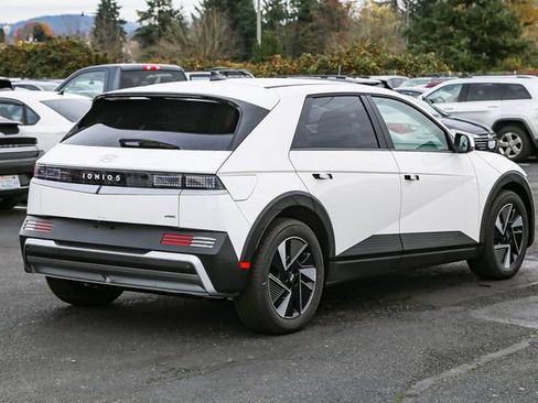 New 2026 Hyundai Ioniq 5 SE image 9