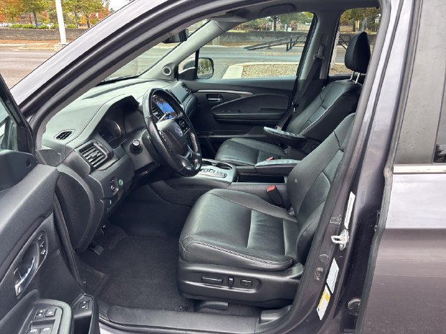 Used 2021 Honda Pilot Special Edition image 12