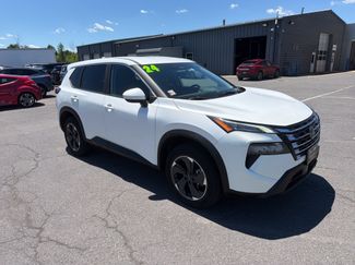 Used 2024 Nissan Rogue SV AWD/4WD video 1