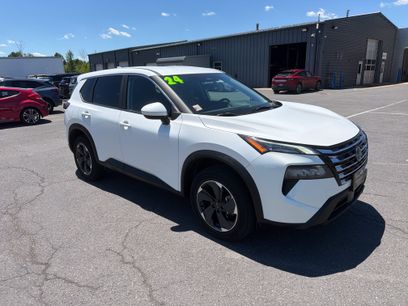 Used 2024 Nissan Rogue SV