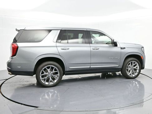 Used 2024 GMC Yukon Denali w/ Denali Reserve Package image 8