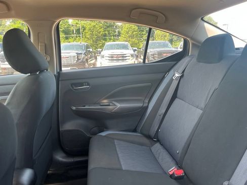 Used 2025 Nissan Versa SV FWD image 19
