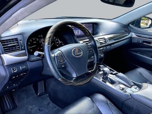 Used 2014 Lexus LS 460 L AWD/4WD image 17