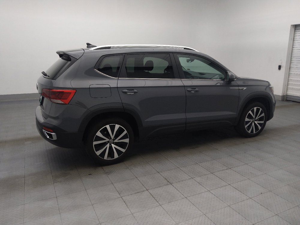 Used 2023 Volkswagen Taos SE FWD image 10
