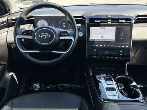 Used 2023 Hyundai Tucson Limited AWD/4WD image 2