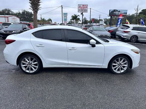 Used 2017 MAZDA MAZDA3 Touring FWD image 6