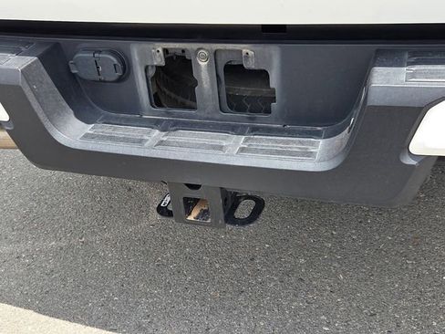 Used 2024 Toyota Tacoma SR5 RWD image 10