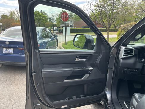 Used 2023 Toyota Tundra Platinum image 17