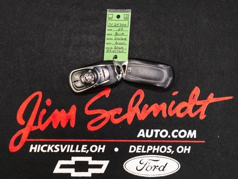 Used 2024 Buick Enclave Avenir image 46