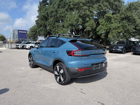 Certified 2023 Volvo C40 P8 Recharge Plus w/ Climate Package AWD/4WD image 4