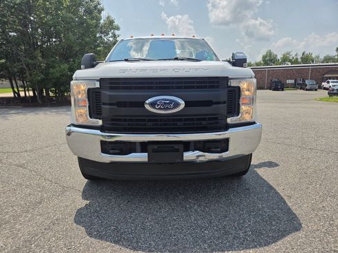 Used 2017 Ford F350 XL w/ Power Equipment Group AWD/4WD image 19