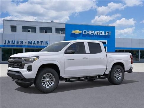New 2026 Chevrolet Colorado LT w/ LT Convenience Package AWD/4WD image 2