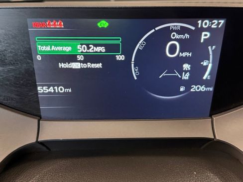 Used 2024 Toyota Prius LE FWD image 10