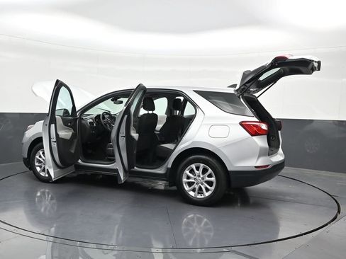 Used 2020 Chevrolet Equinox LS FWD image 36