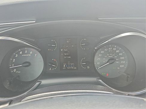 Used 2018 Toyota Sequoia SR5 image 18