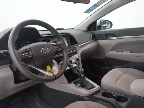 Used 2019 Hyundai Elantra SEL image 22
