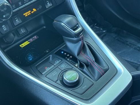 Certified 2022 Toyota RAV4 XSE image 32