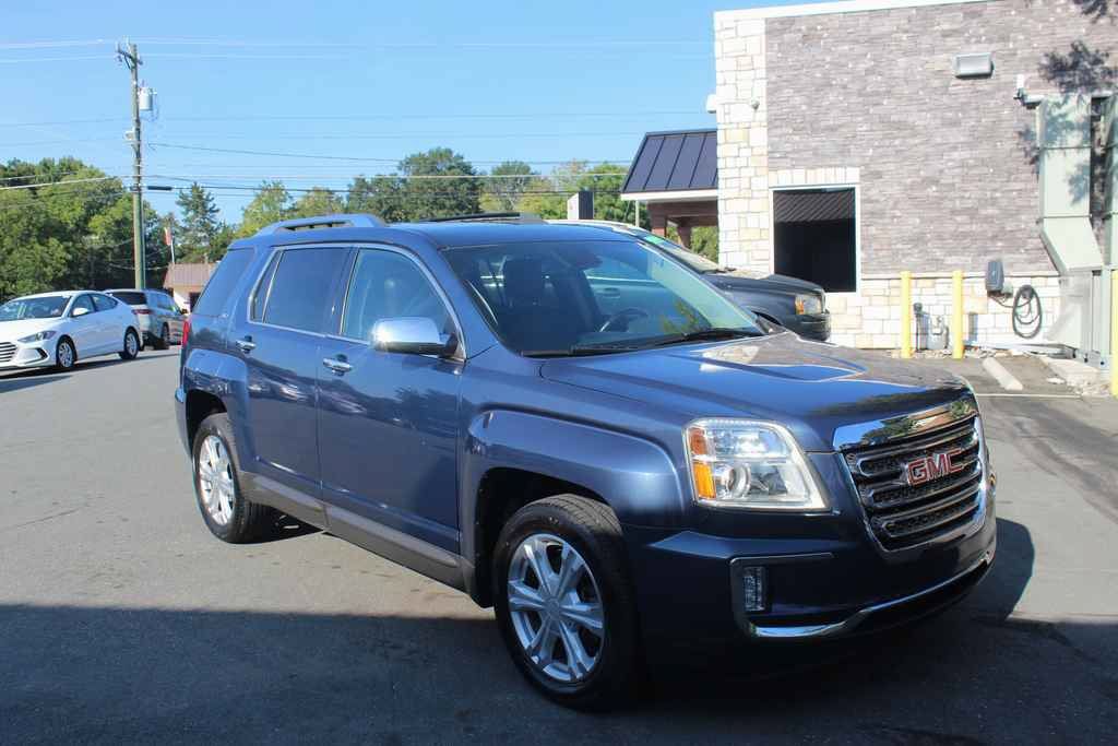 Used 2017 GMC Terrain SLT w/ Open Road Package AWD/4WD image 3