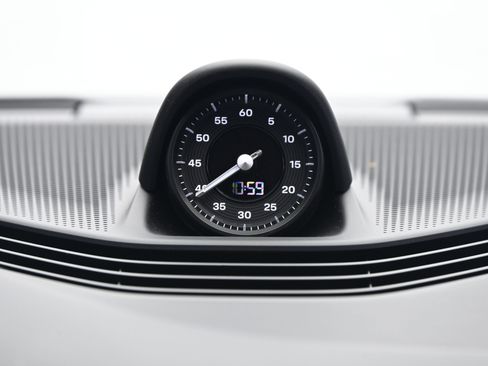 Used 2025 Porsche Taycan Turbo image 35