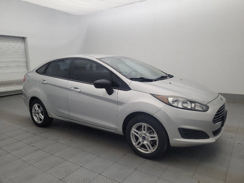 Used 2019 Ford Fiesta SE FWD image 11
