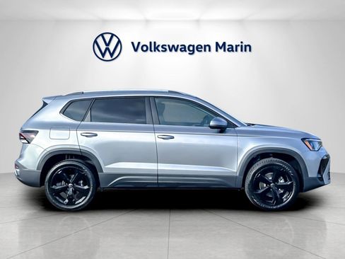 New 2026 Volkswagen Taos SEL image 6