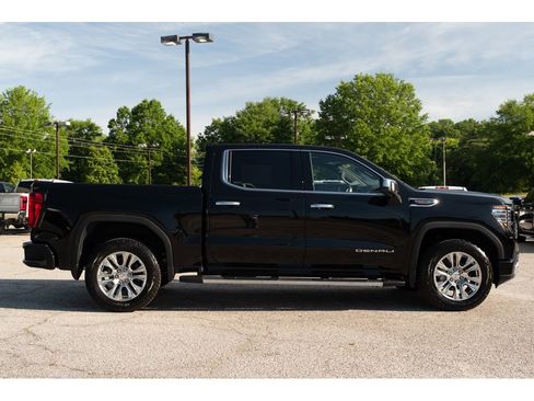 New 2026 GMC Sierra 1500 Denali AWD/4WD image 9