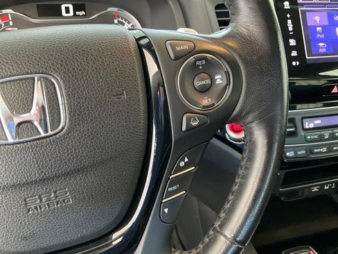 Used 2020 Honda Ridgeline RTL-E image 11