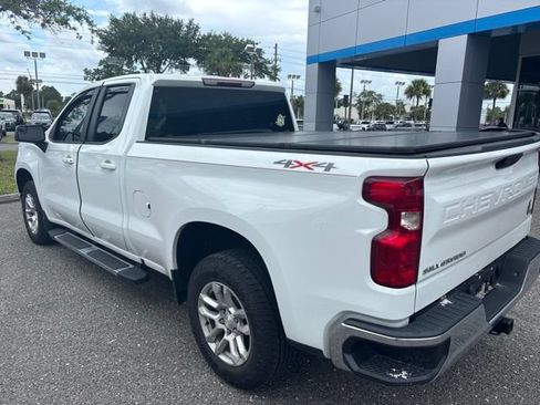 Certified 2022 Chevrolet Silverado 1500 LT w/ Protection Package AWD/4WD image 9
