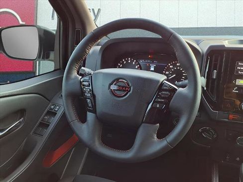 Certified 2025 Nissan Frontier PRO-4X w/ Pro Convenience Package image 21