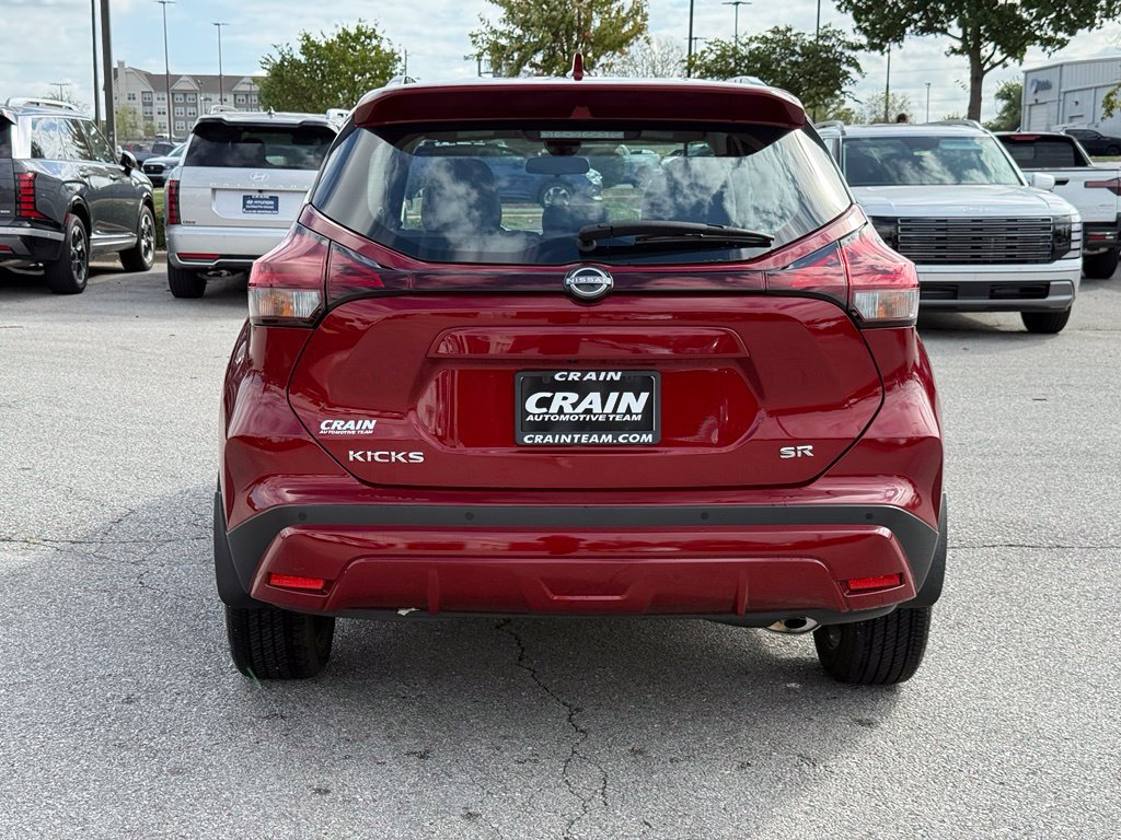 Used 2024 Nissan Kicks SR w/ SR Premium Package FWD image 6