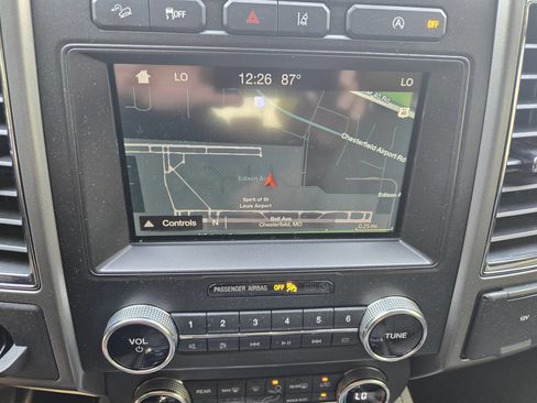 Used 2019 Ford Expedition XLT w/ Equipment Group 202A image 13