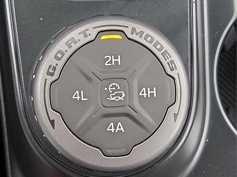 New 2025 Ford Bronco 2-Door w/ Sasquatch Package AWD/4WD image 19