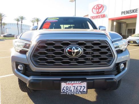 Certified 2020 Toyota Tacoma TRD Off-Road w/ TRD Premium Off Road Package image 2