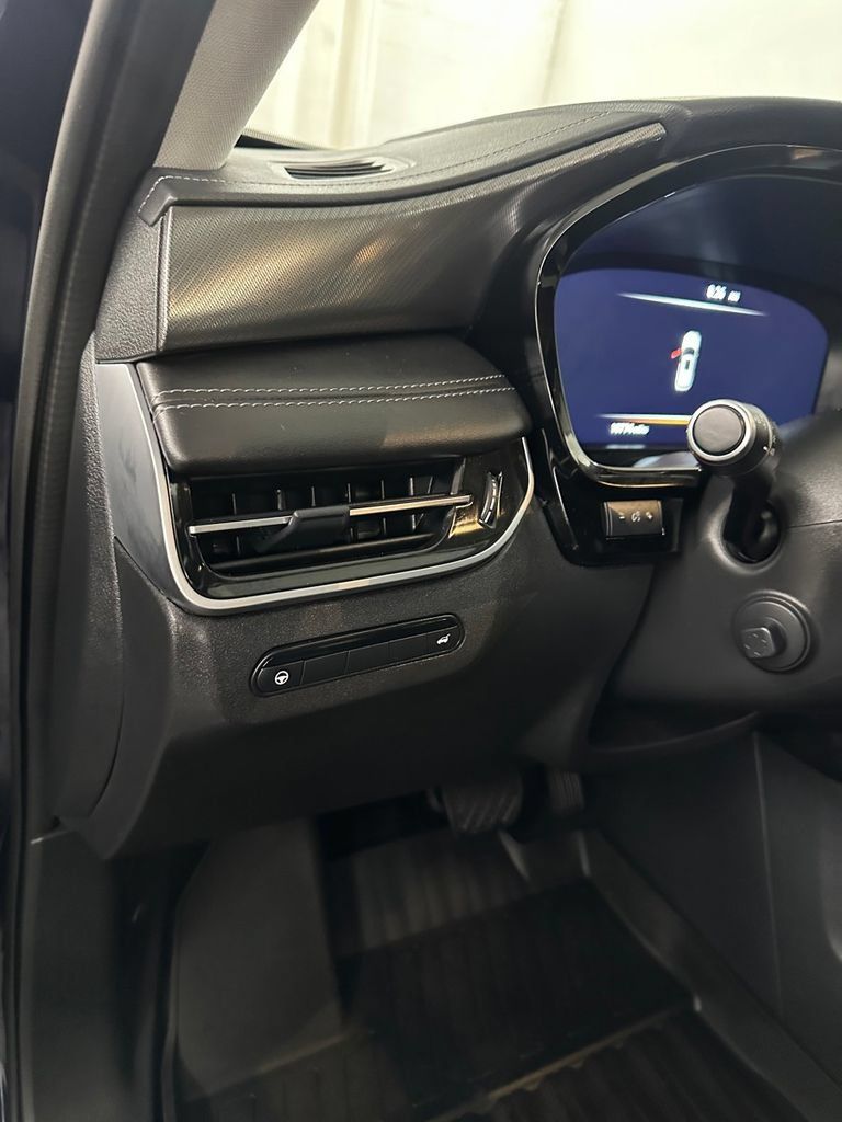 Used 2024 INFINITI QX60 Luxe AWD/4WD image 14