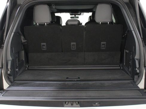 Used 2025 Lincoln Navigator Reserve w/ Jet Appearance Package AWD/4WD image 26