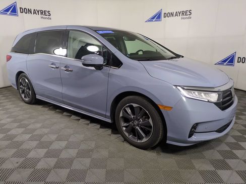 Used 2024 Honda Odyssey Elite image 11