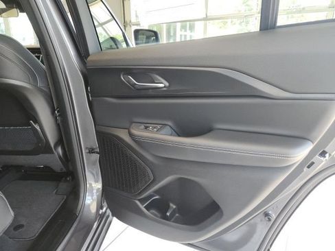 Certified 2025 Jeep Grand Cherokee Laredo w/ Luxury Tech Group I RWD image 46