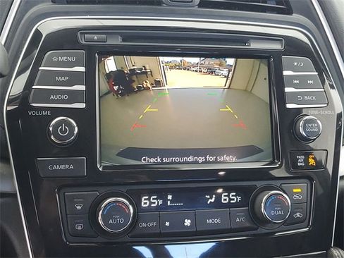 Used 2023 Nissan Maxima SV w/ Floor Mat Group image 28