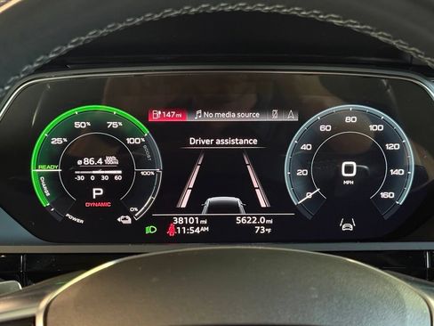 Used 2024 Audi Q8 e-tron Premium AWD/4WD image 22