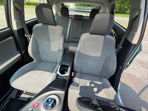 Used 2012 Toyota Prius Three w/ Solar Roof Pkg FWD image 14