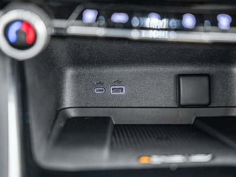 Used 2024 Chevrolet Traverse Z71 w/ Enhanced Driving Package image 27