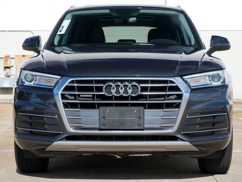 Used 2019 Audi Q5 2.0T Premium w/ Convenience Package AWD/4WD image 16