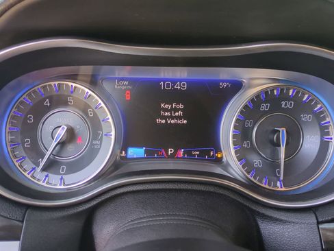 Used 2015 Chrysler 300 Limited w/ Driver Convenience Group RWD image 30
