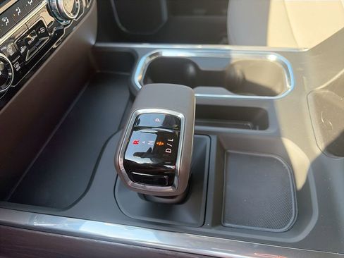 New 2026 GMC Sierra 1500 SLT w/ SLT Premium Package AWD/4WD image 24