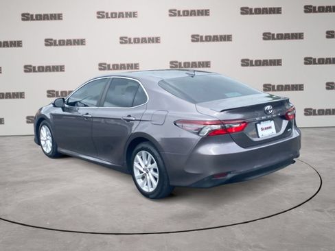 Used 2023 Toyota Camry LE FWD image 3