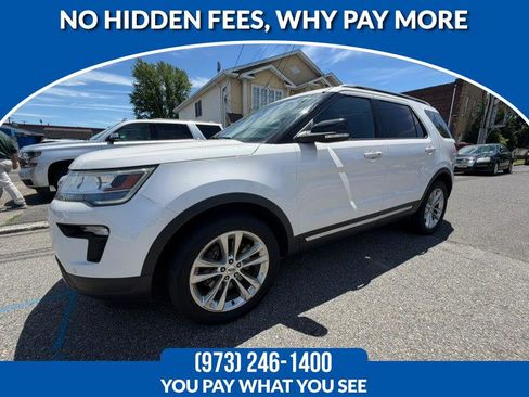 Used 2018 Ford Explorer XLT w/ Equipment Group 202A AWD/4WD image 1