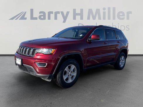 Used 2017 Jeep Grand Cherokee Laredo w/ Quick Order Package 23E image 1